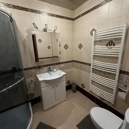 Valdemara Palace - 2 Bedrooms And Free Parking Riga Exterior photo