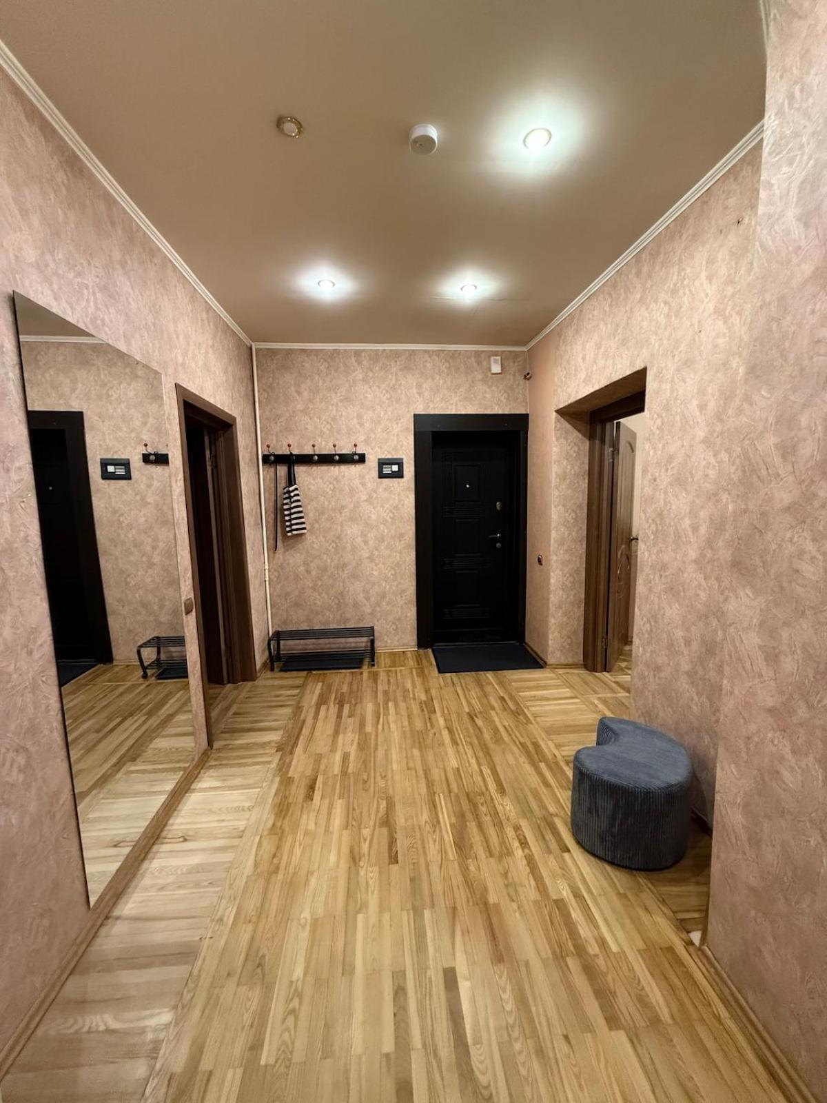 Valdemara Palace - 2 Bedrooms And Free Parking Riga